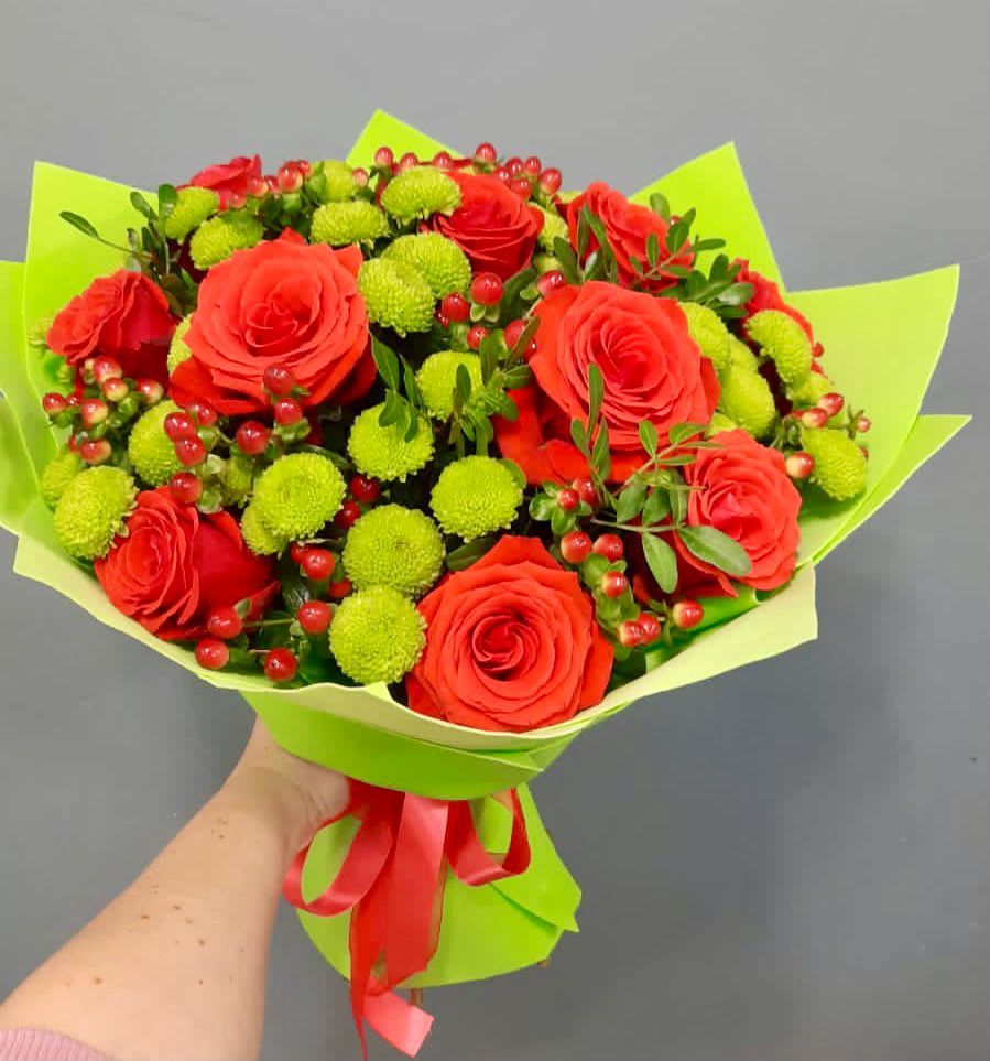 Букет цветов из: Хризантемы и Розы в Кинель-Черкассы