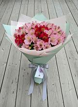 Букет цветов из:  Альстромерии в Кинель-Черкассы