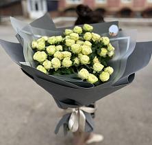Букет Белые кустовые розы Солинеро в Кинель-Черкассы