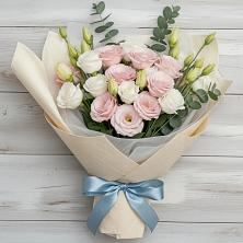 Букет цветов из:  Лизиантусы в Кинель-Черкассы