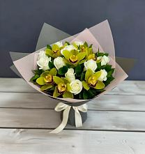 Букет цветов из:  Орхидеи и Розы в Кинель-Черкассы