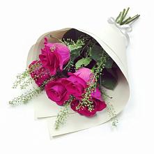 Букет цветов из:  Розы в Кинель-Черкассы