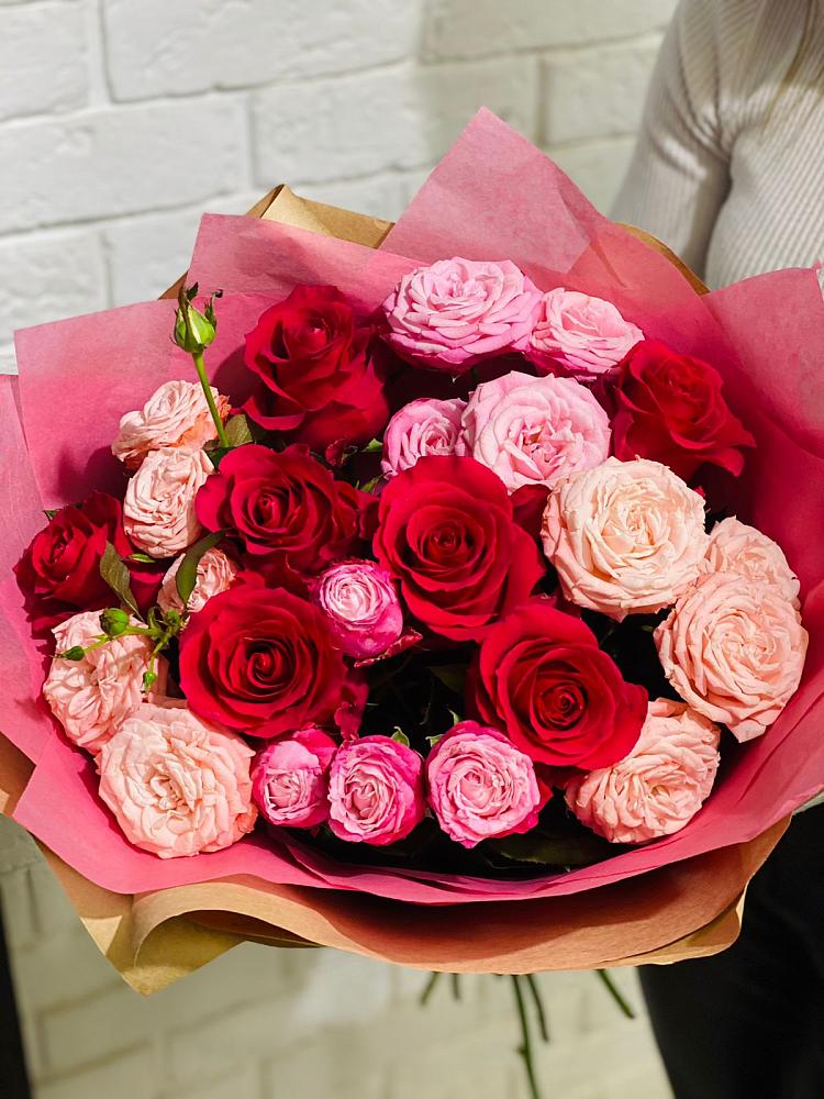 Букет цветов из: Розы в Кинель-Черкассы