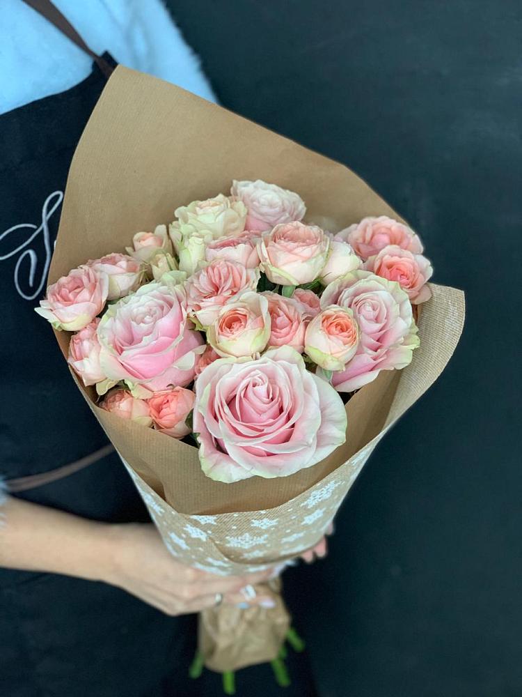 Букет цветов из: Хризантемы и Розы в Кинель-Черкассы