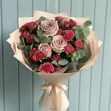 Букет цветов из:  Гвоздики и Розы в Кинель-Черкассы