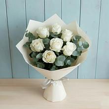 Букет Белые розы в Эвкалипте в Кинель-Черкассы