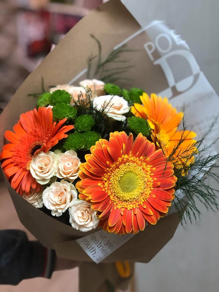 Букет цветов из: Герберы, Хризантемы и Розы в Кинель-Черкассы