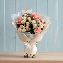 Букет цветов из:  Розы в Кинель-Черкассы