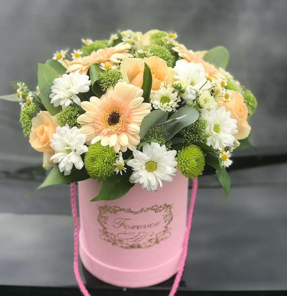 Цветочная композиция из Розы, Герберы и Хризантемы в шляпной коробке в Кинель-Черкассы