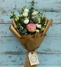 Букет цветов из:  Розы и Лизиантусы в Кинель-Черкассы