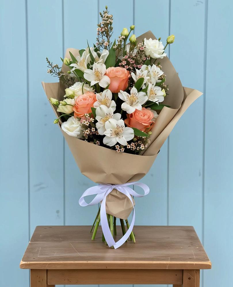 Букет цветов из: Альстромерии, Лизиантусы, Розы и Хризантемы в Кинель-Черкассы